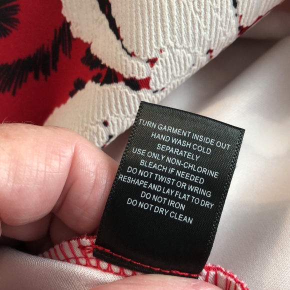 Red and black sleeveless dress  size small - Picture 5 of 6